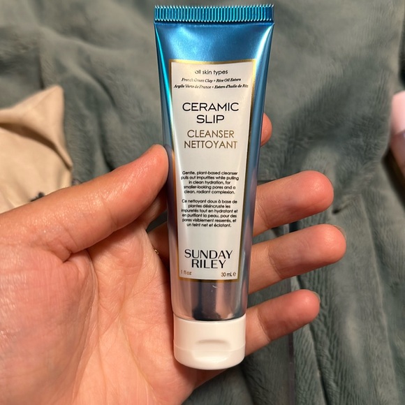 ‼️SOLD‼️ Sunday riley - Picture 2 of 3